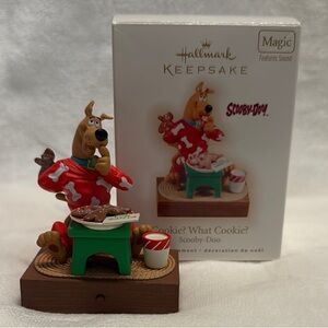 Hallmark Scooby-Doo Christmas Ornament